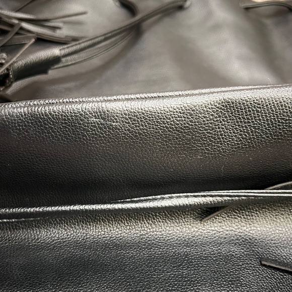 Victoria’s Secret Faux Pebbled Leather Fringe Bucket Cinch Backpack Purse Biker - Picture 15 of 15